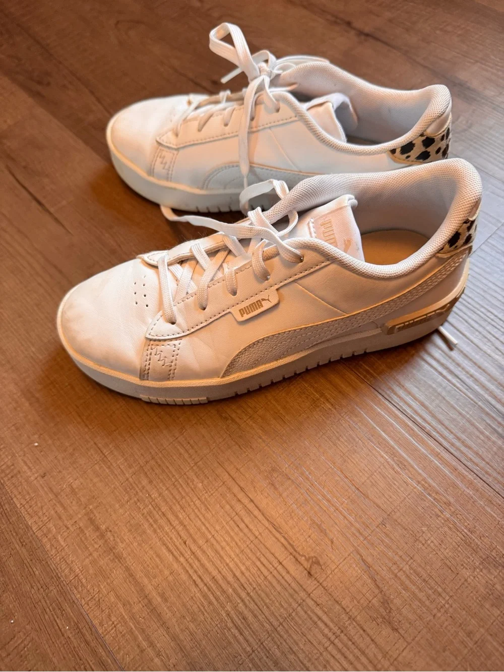 PUMA Girls White Platform Casual Sneakers with Leopard Accent